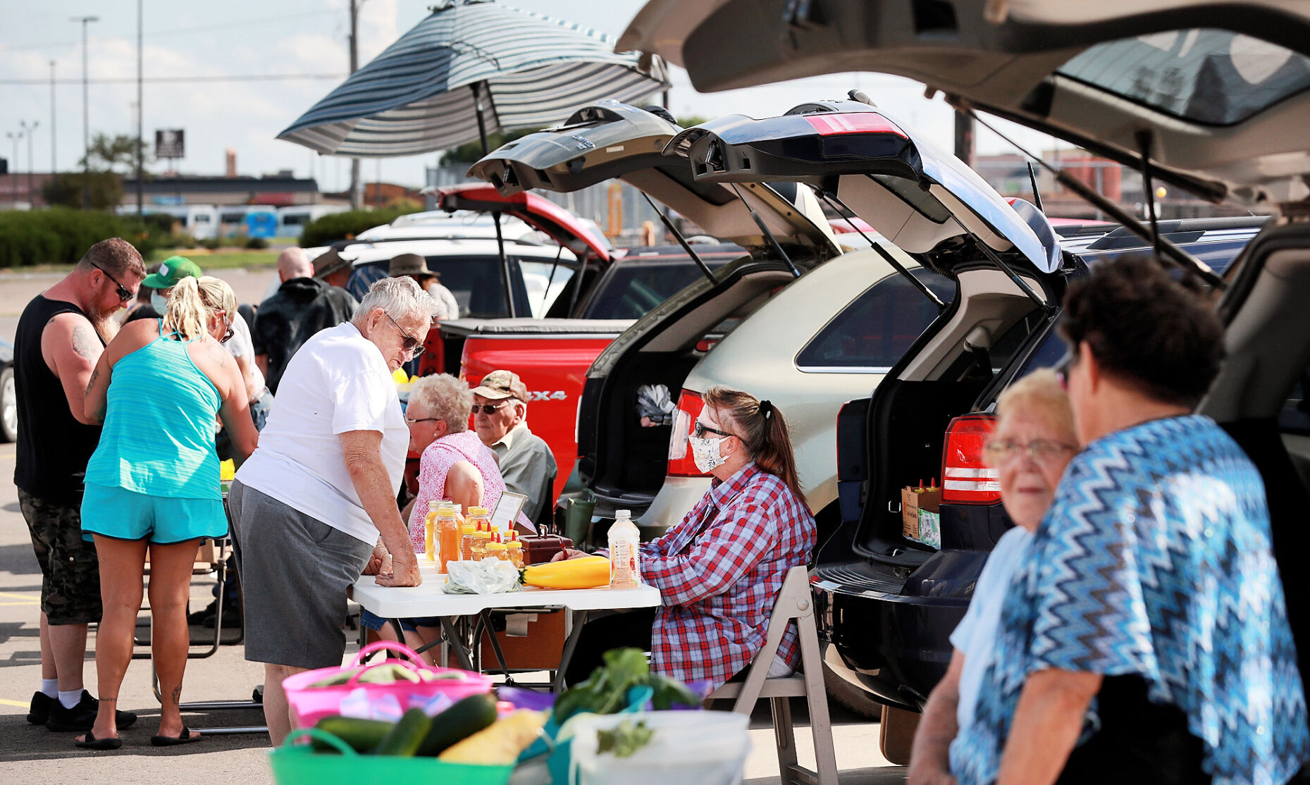 072620_FarmersMarket002_bjs.JPG